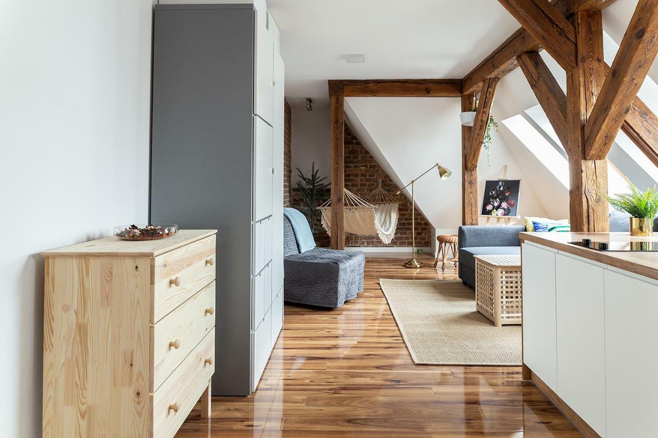 Lazy Days Attic City Center Apartment คาโตวีตเซ ภายนอก รูปภาพ